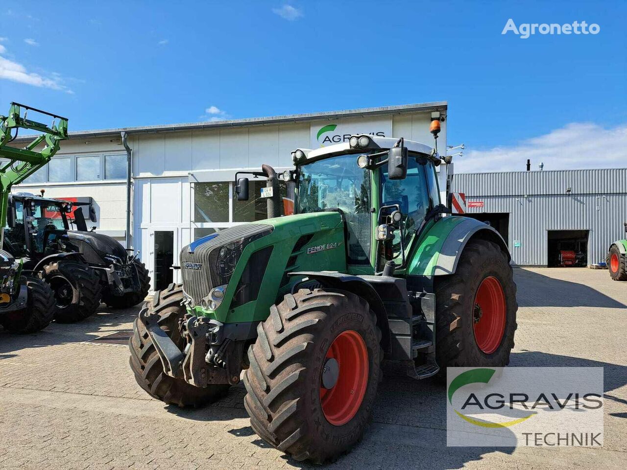 Fendt 824 Vario  traktor på hjul