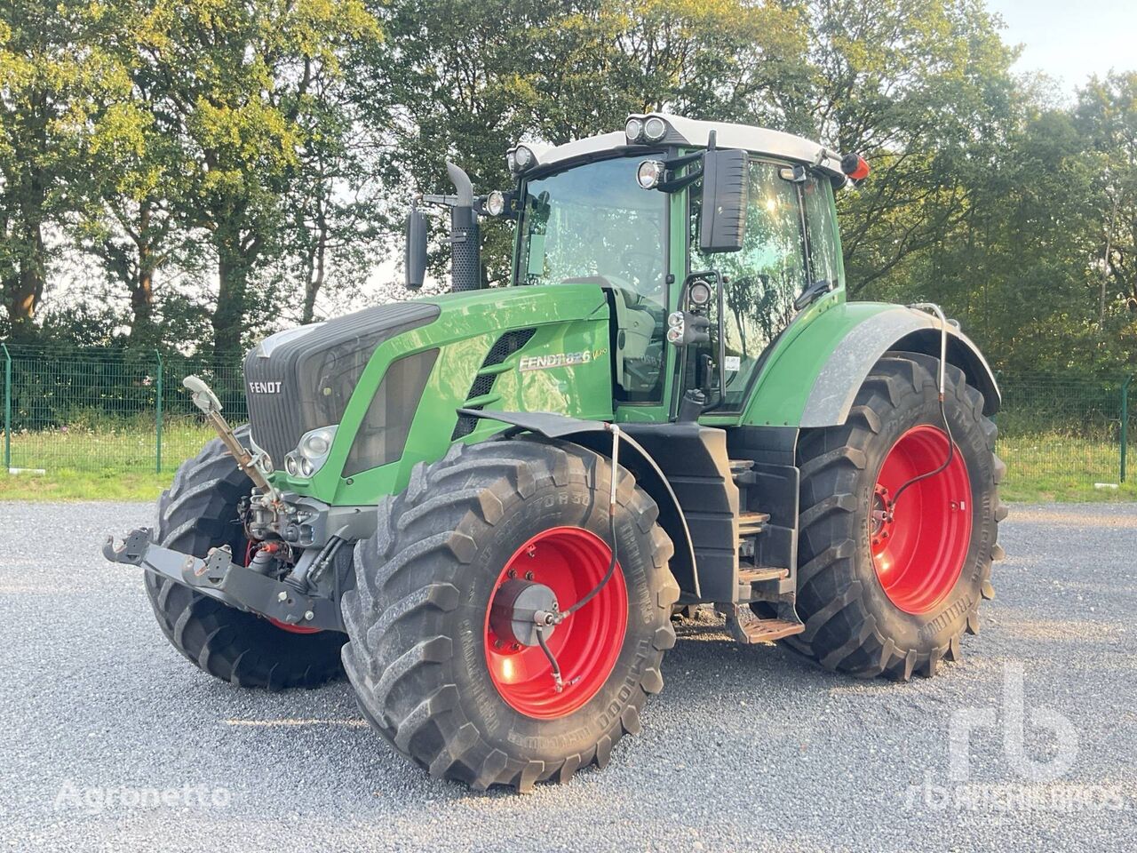 Fendt 826 VARIO Profi Plus wielen trekker