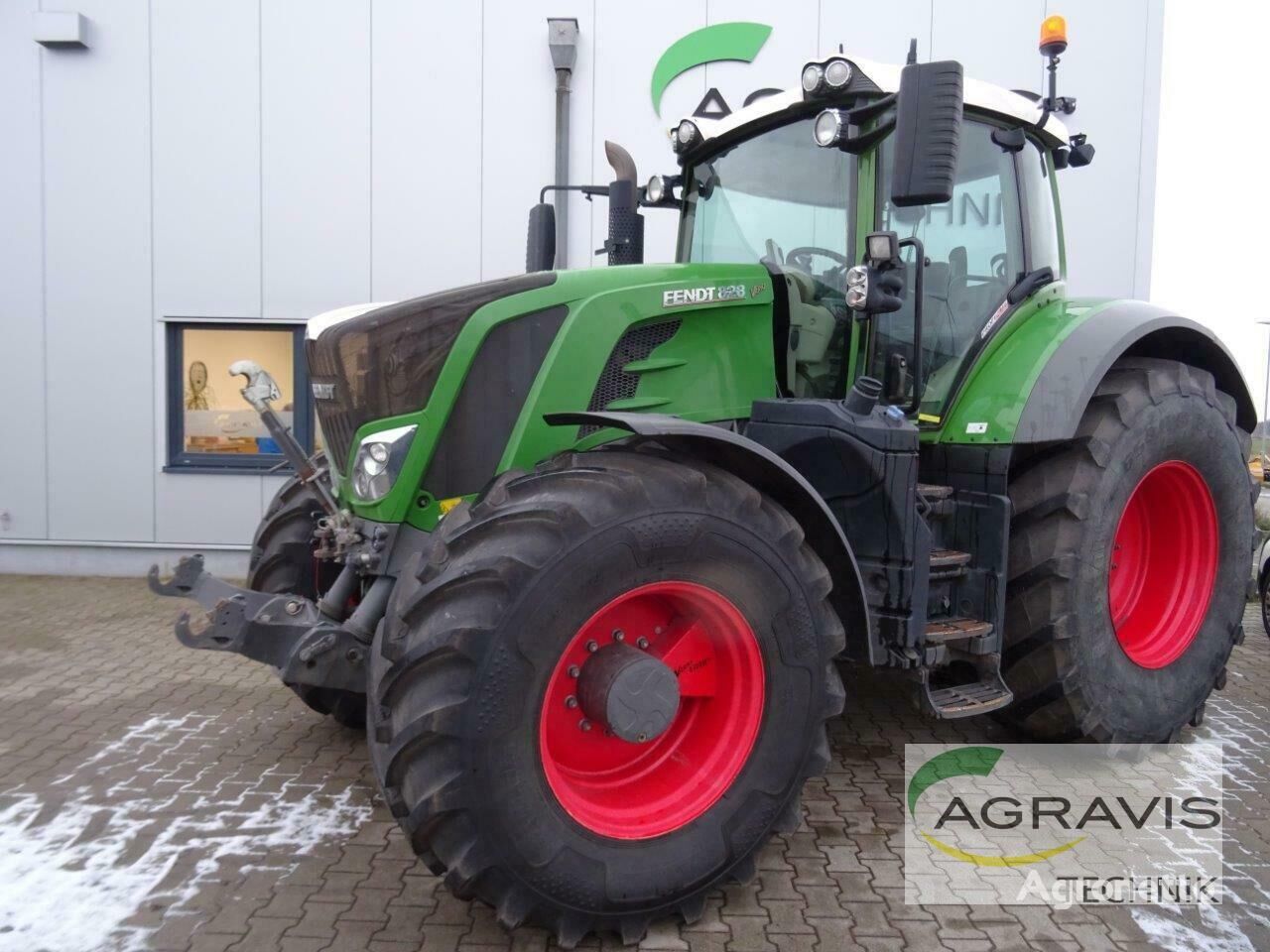 Fendt 828 Vario  wheel tractor