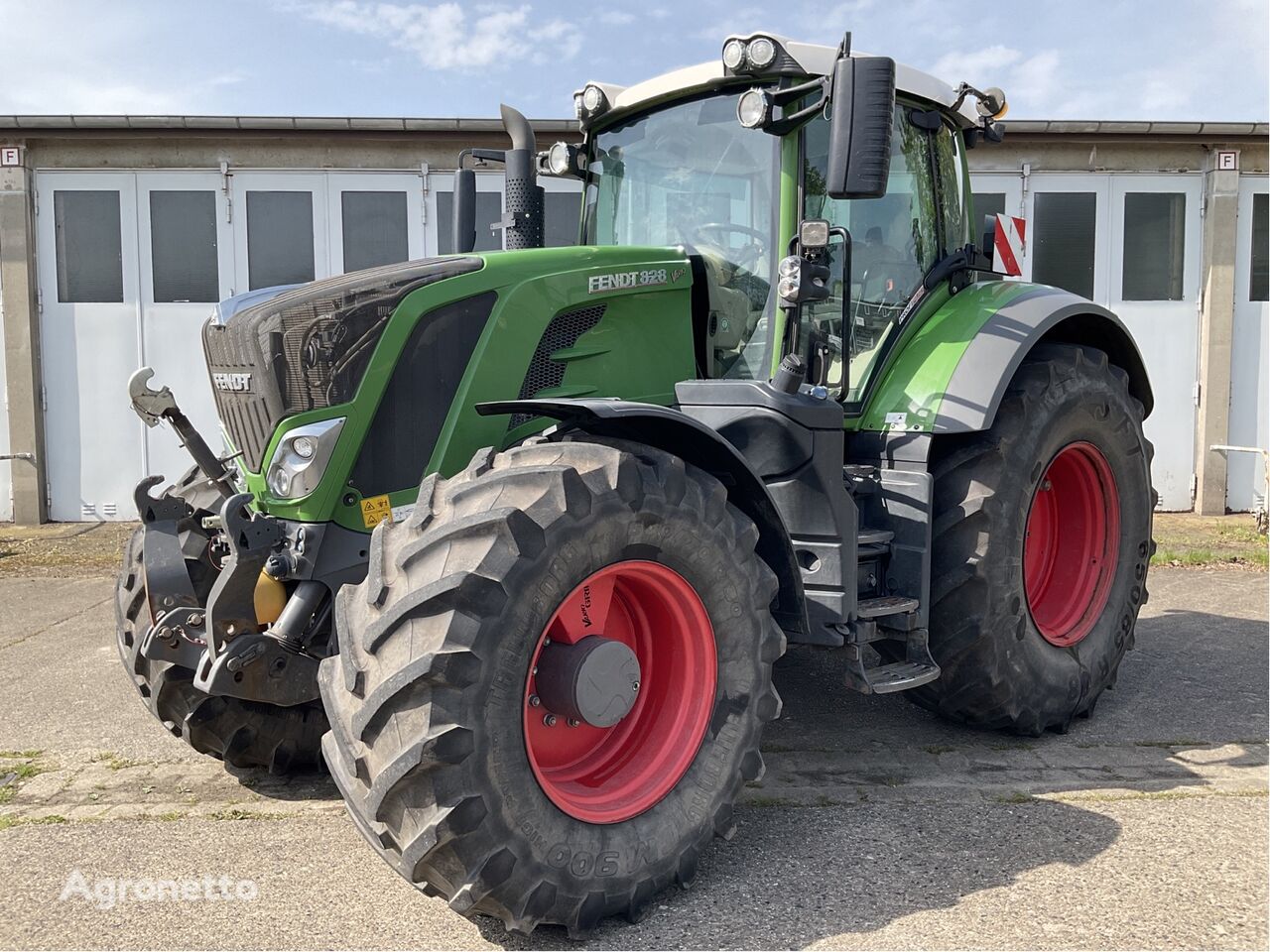 τροχοφόρο τρακτέρ Fendt 828 Vario S4