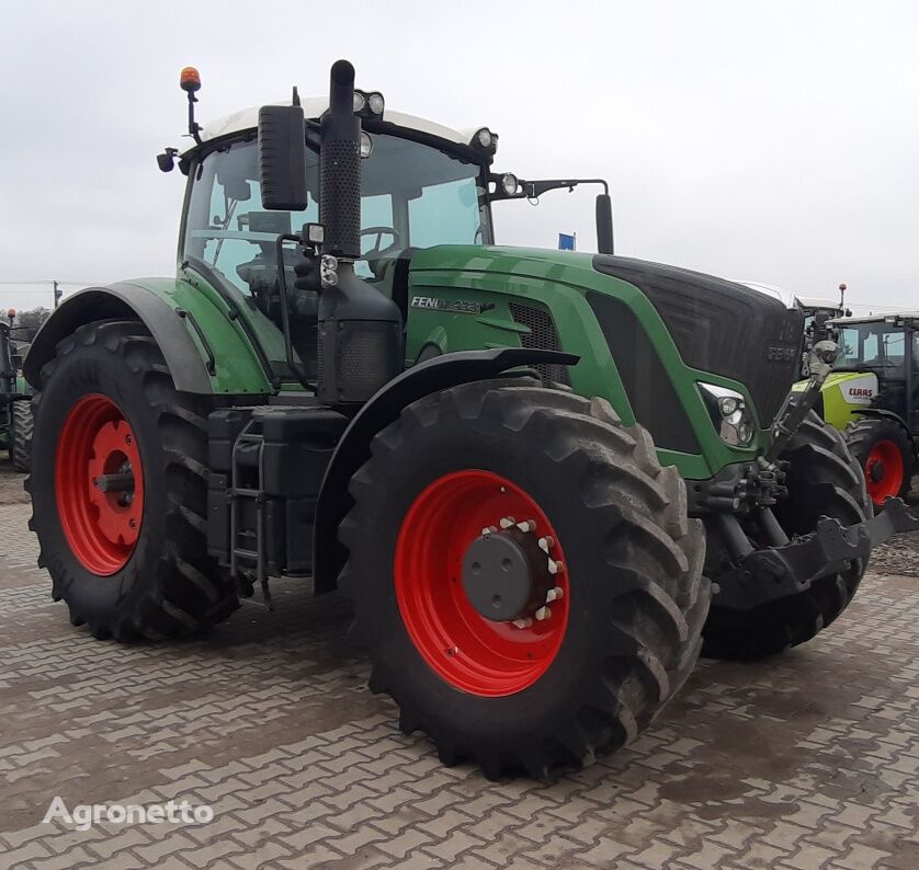 trattore gommato Fendt 933 ProfiPlus