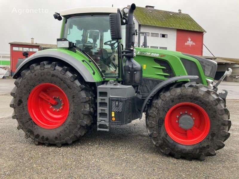 Fendt TRAKTOR 828 VARIO S4 riteņtraktors