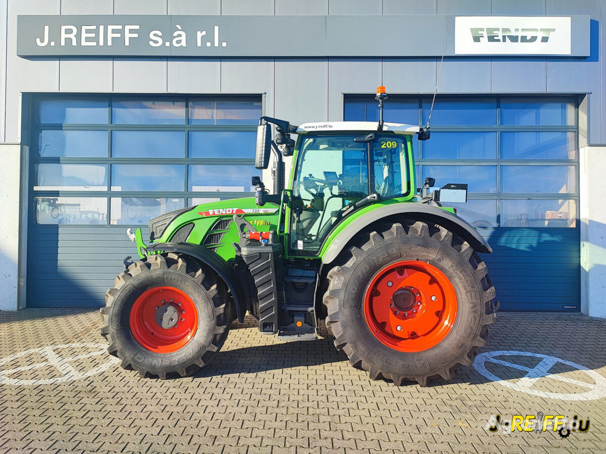 трактор колесный Fendt  Vario 724 Gen6