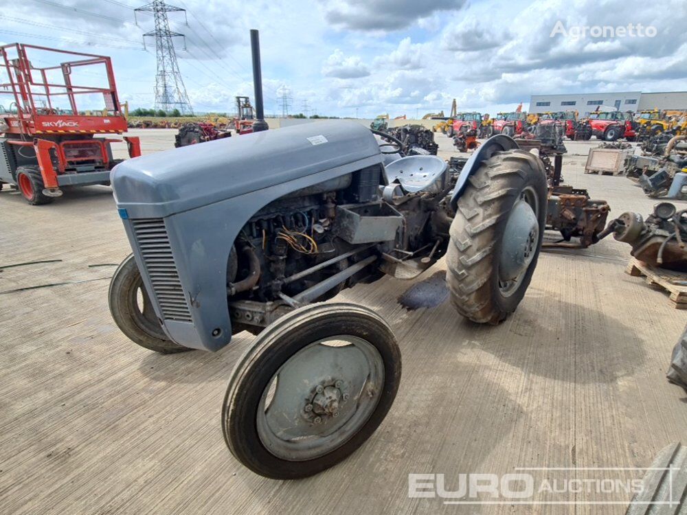 Ferguson 2WD Tractor wheel tractor