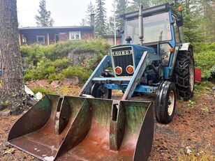 جرار بعجلات Ford 4600