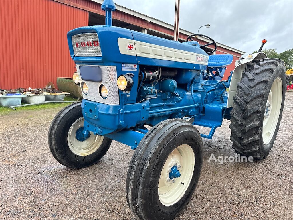Kolový traktor Ford SUPER MAJOR 5000 na prodej | Agroline CZ Kolový traktor Ford SUPER MAJOR 5000 - Agroline
