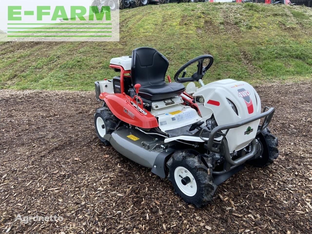 tracteur à roues Herkules gestrüppmäher rm 982 f 4wd allrad