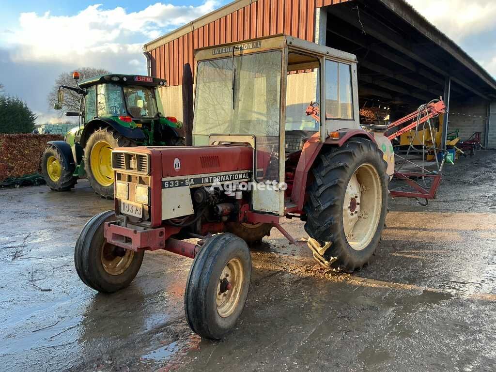 International 633 SA wheel tractor