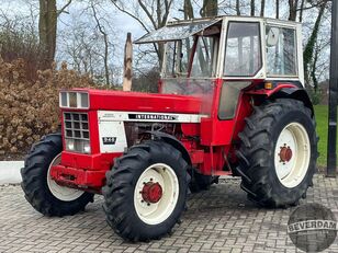 International 946 tractor de ruedas