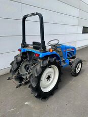 m&aacute;y k&eacute;o b&aacute;nh lốp Iseki SIAL 23