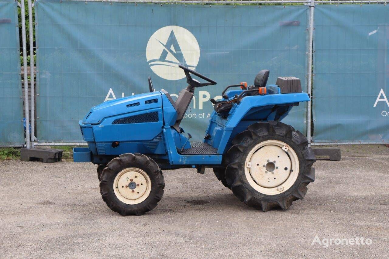 tracteur à roues Iseki TU155