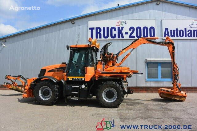 جرار بعجلات JCB Fastrack HMV 3170