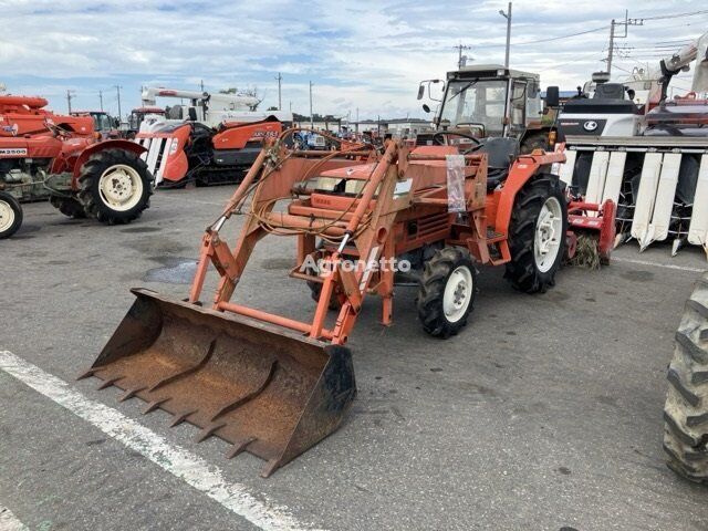 JCB TRACTOR(Kubota) traktor točkaš