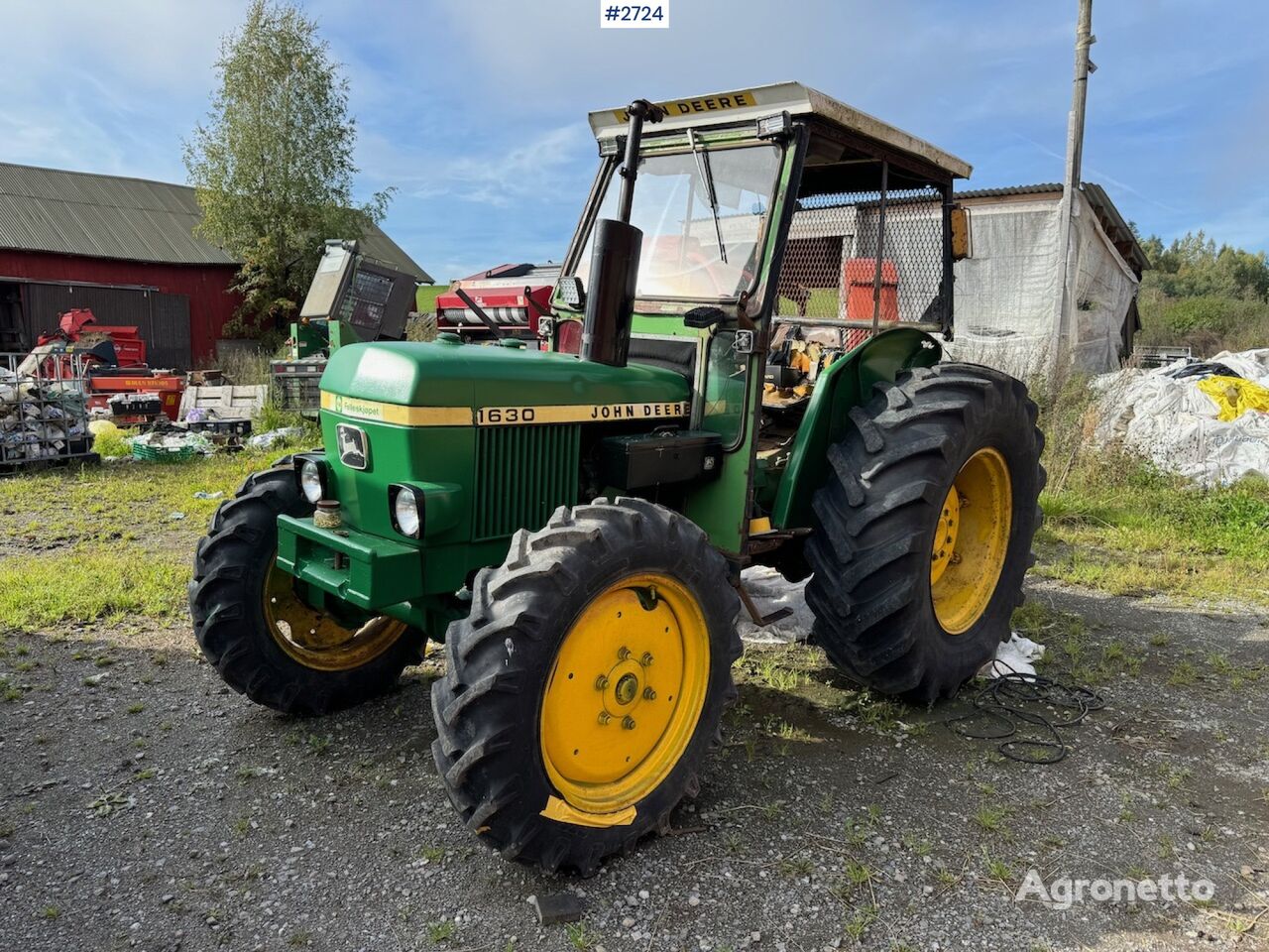 колесен трактор John Deere 1630