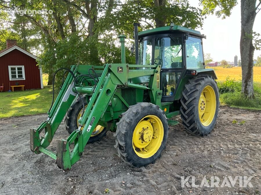 трактор колесный John Deere 2040S