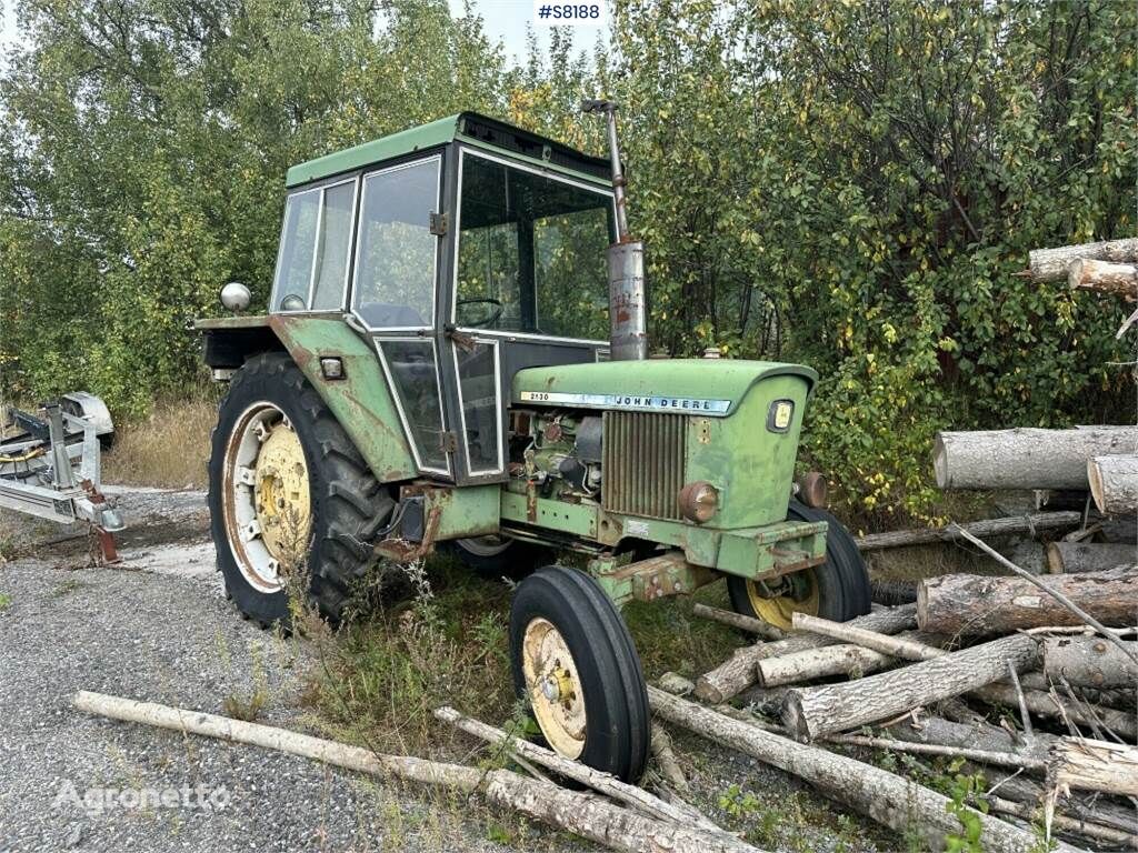 tracteur à roues John Deere 2130