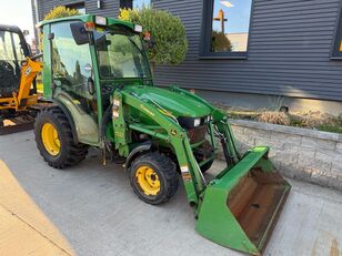 tracteur &agrave; roues John Deere 2520