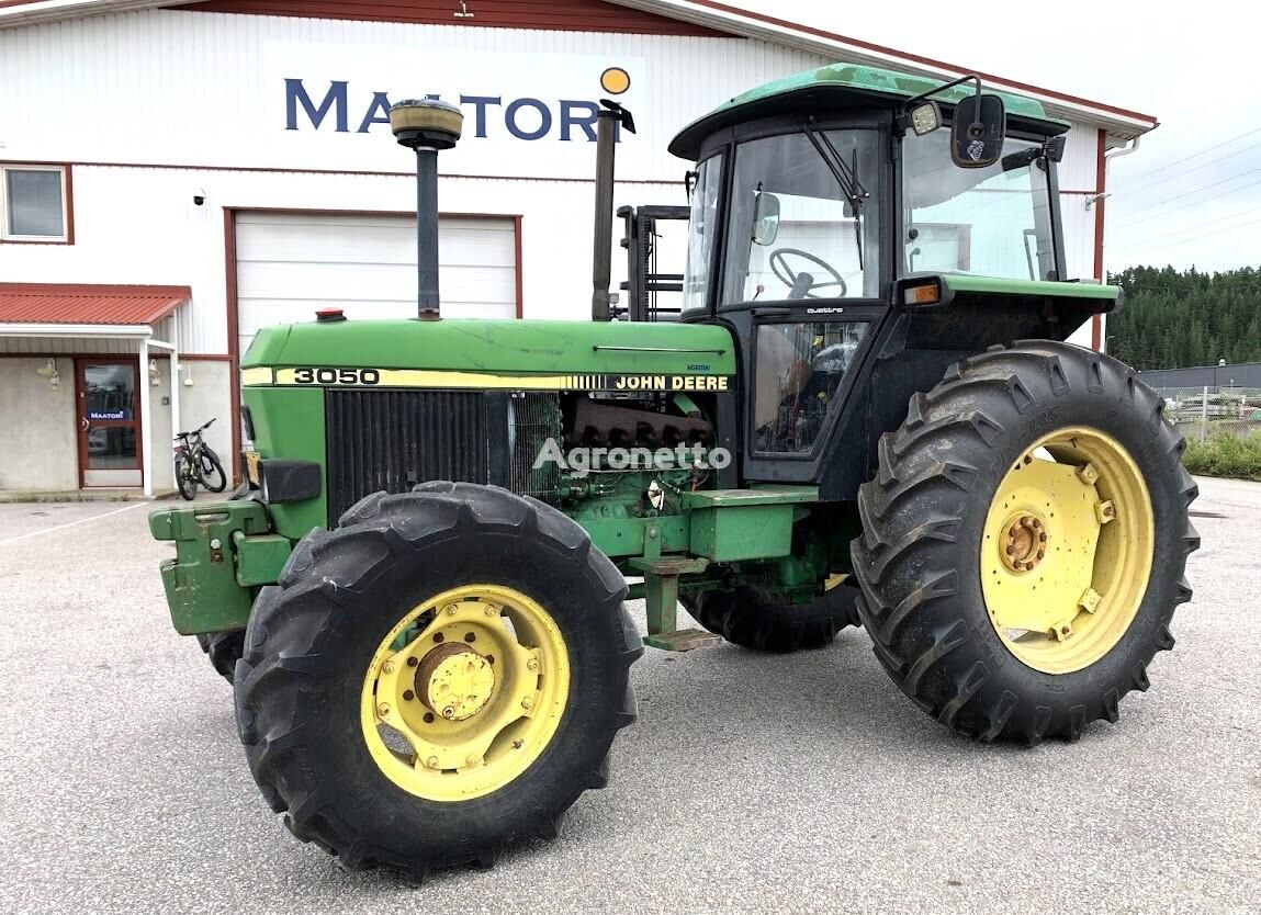 трактор колесный John Deere 3050