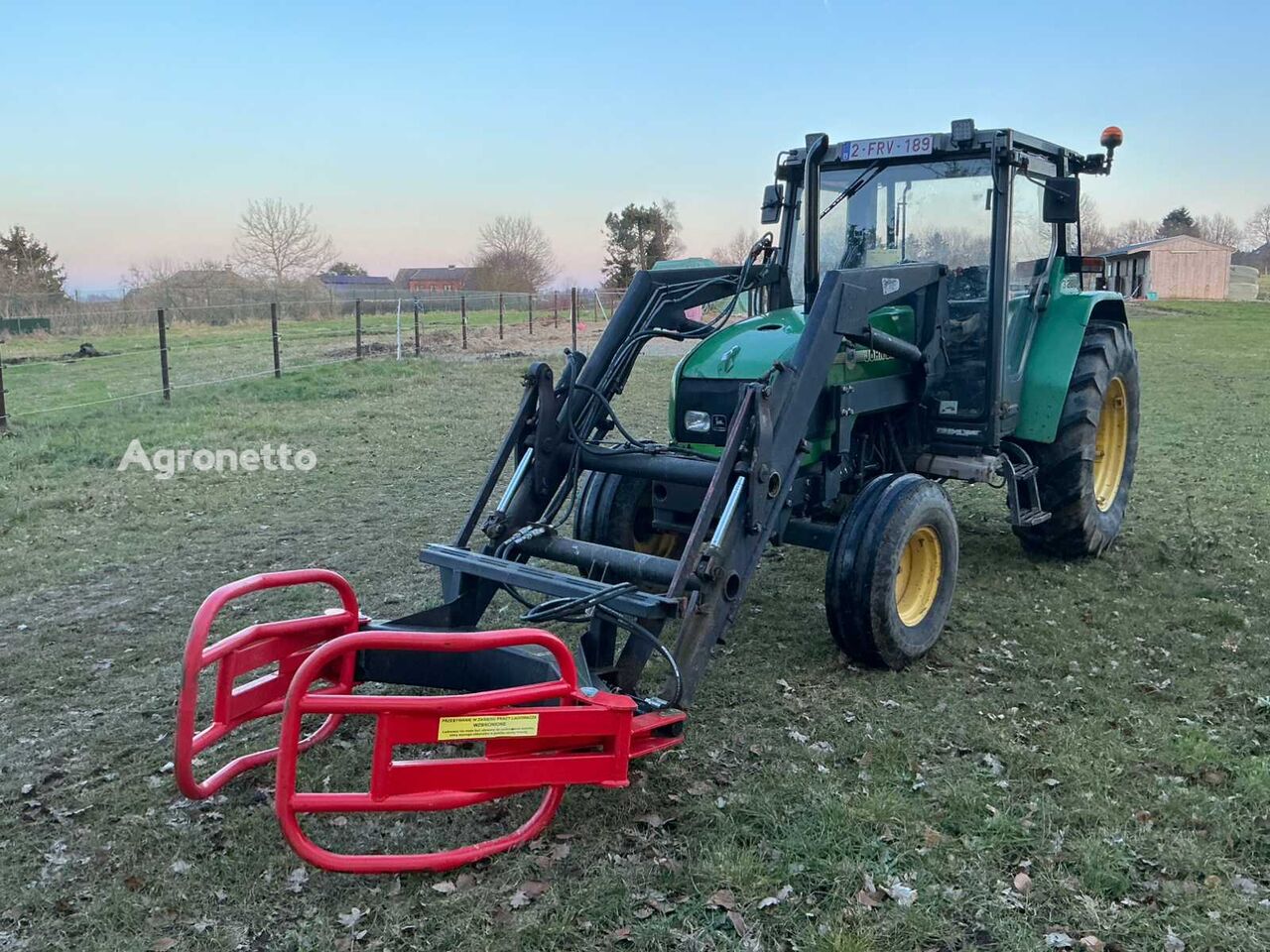 tracteur à roues John Deere 3200