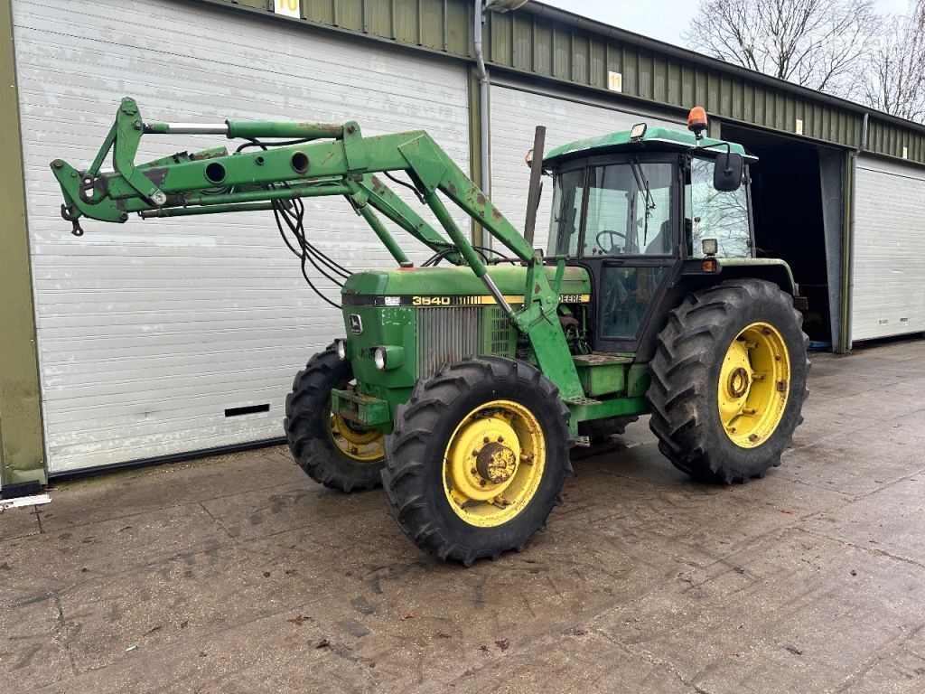 John Deere 3640 Frontloader & Complete new clutch kerekes traktor