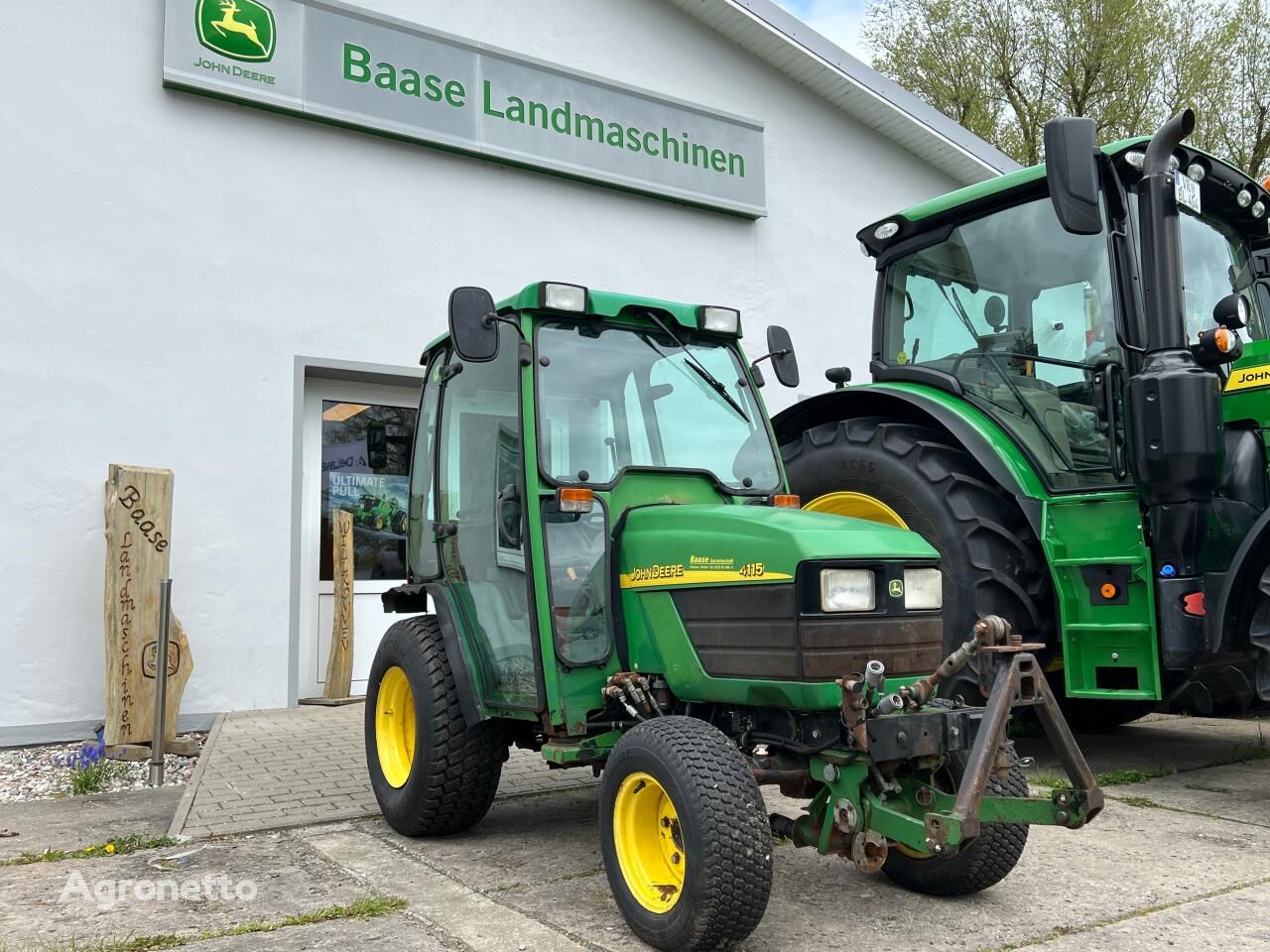 John Deere 4115 pyörätraktori