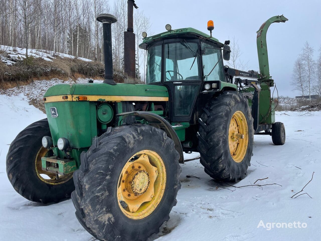 tracteur à roues John Deere 4240S