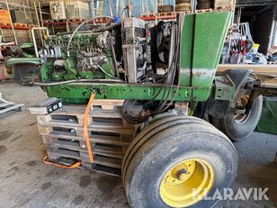 m&aacute;y k&eacute;o b&aacute;nh lốp John Deere 4440