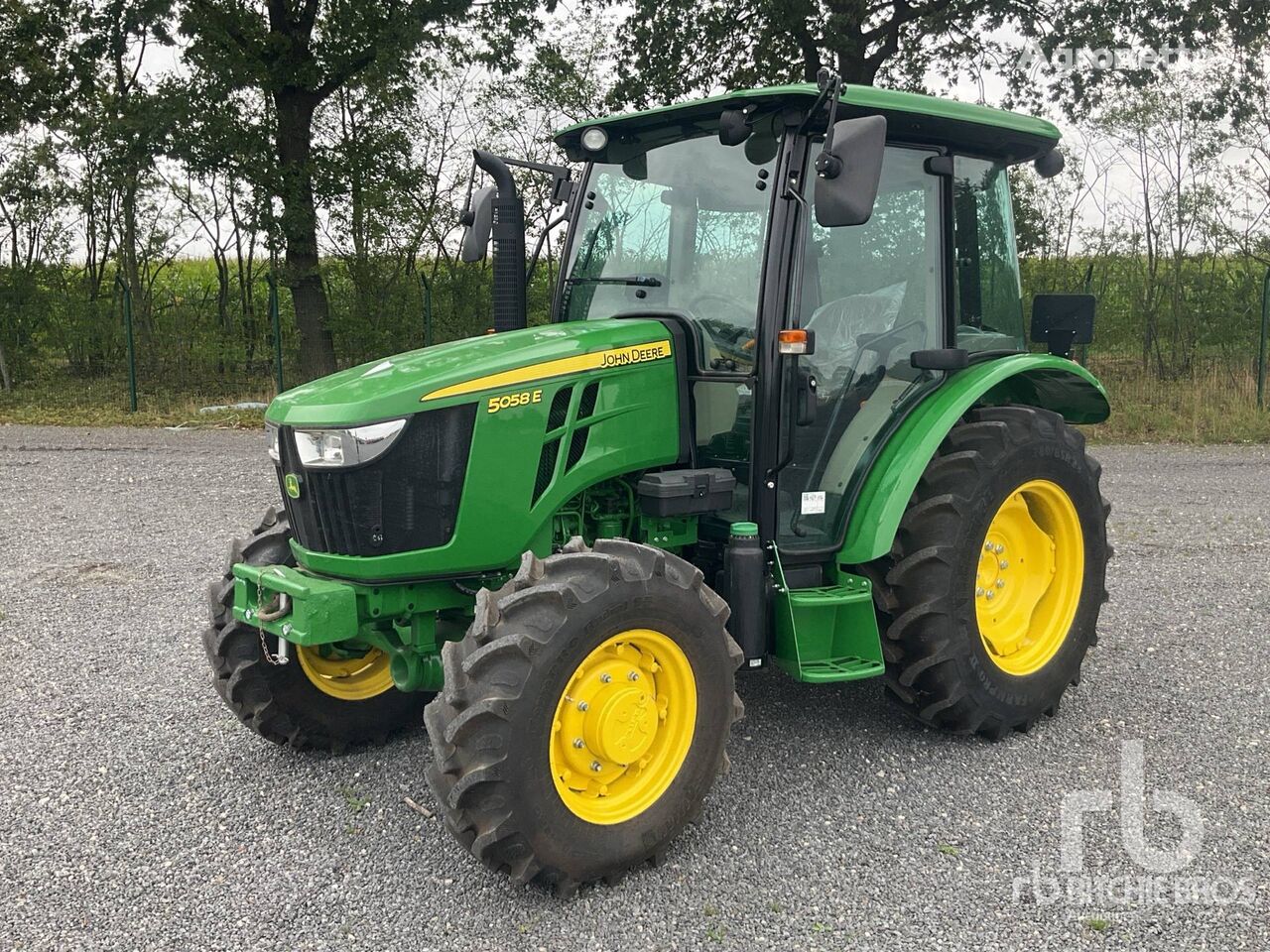 new John Deere 5058E (Unused) wheel tractor