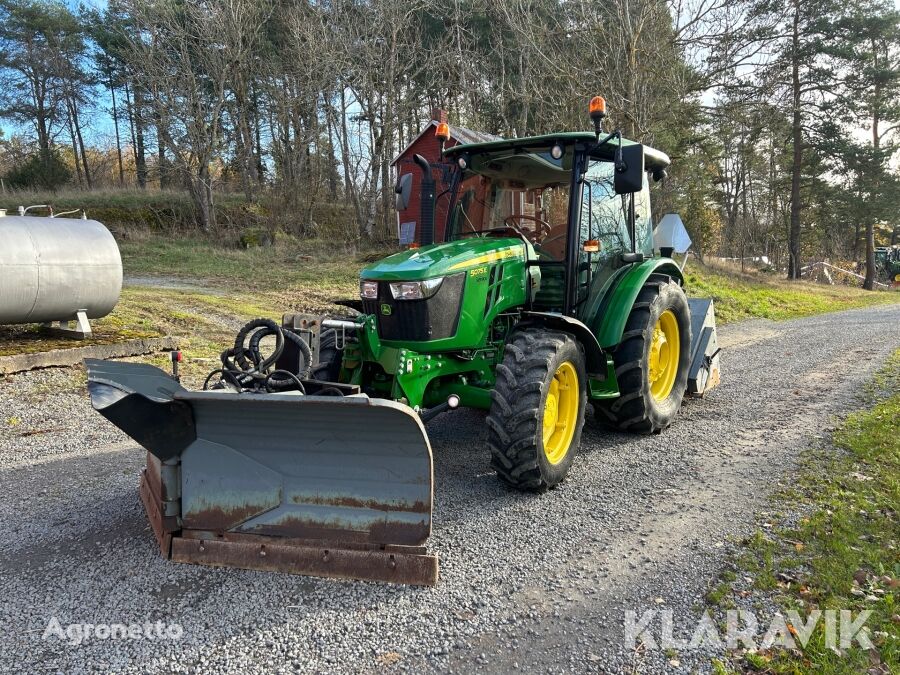 tracteur à roues John Deere 5075E