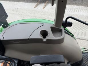 Ratinio traktoriaus John Deere 5075E c/w H240 pardavimas - Vaizdas 22 | Agroline LT Ratinis traktorius John Deere 5075E c/w H240 | Vaizdas 22 - Agroline