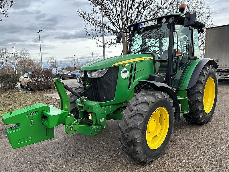 轮式拖拉机 John Deere 5100M