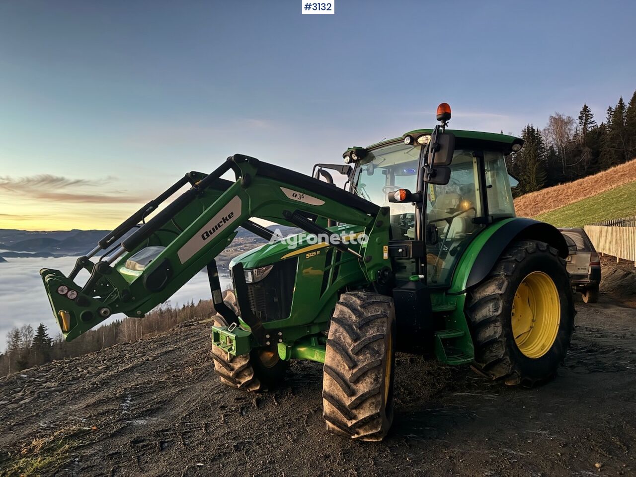 трактор колесный John Deere 5125R