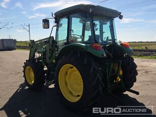 tracteur &agrave; roues John Deere 5820