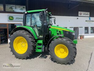 新轮式拖拉机 John Deere 6090 M