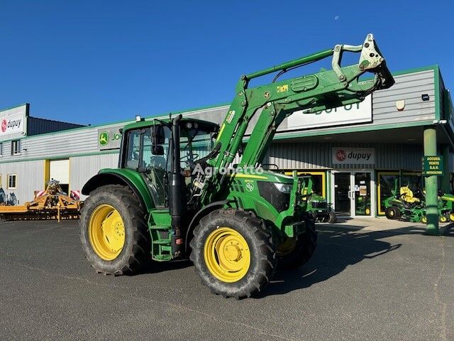 trattore gommato John Deere 6110M