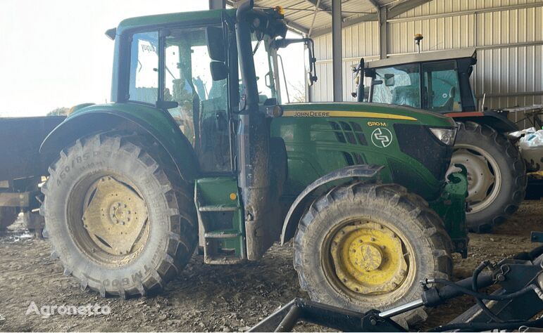 John Deere 6110M tractor de ruedas