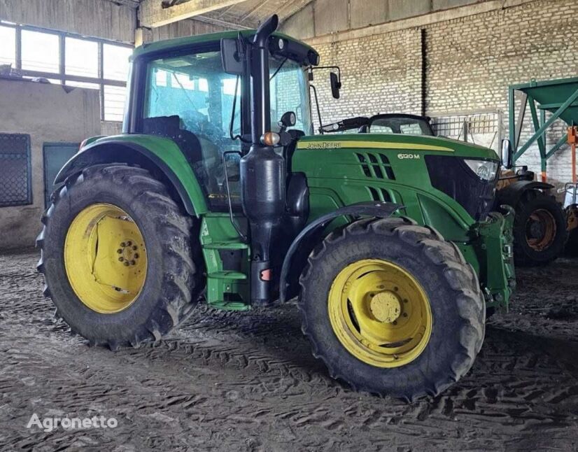 جرار بعجلات John Deere 6120 M