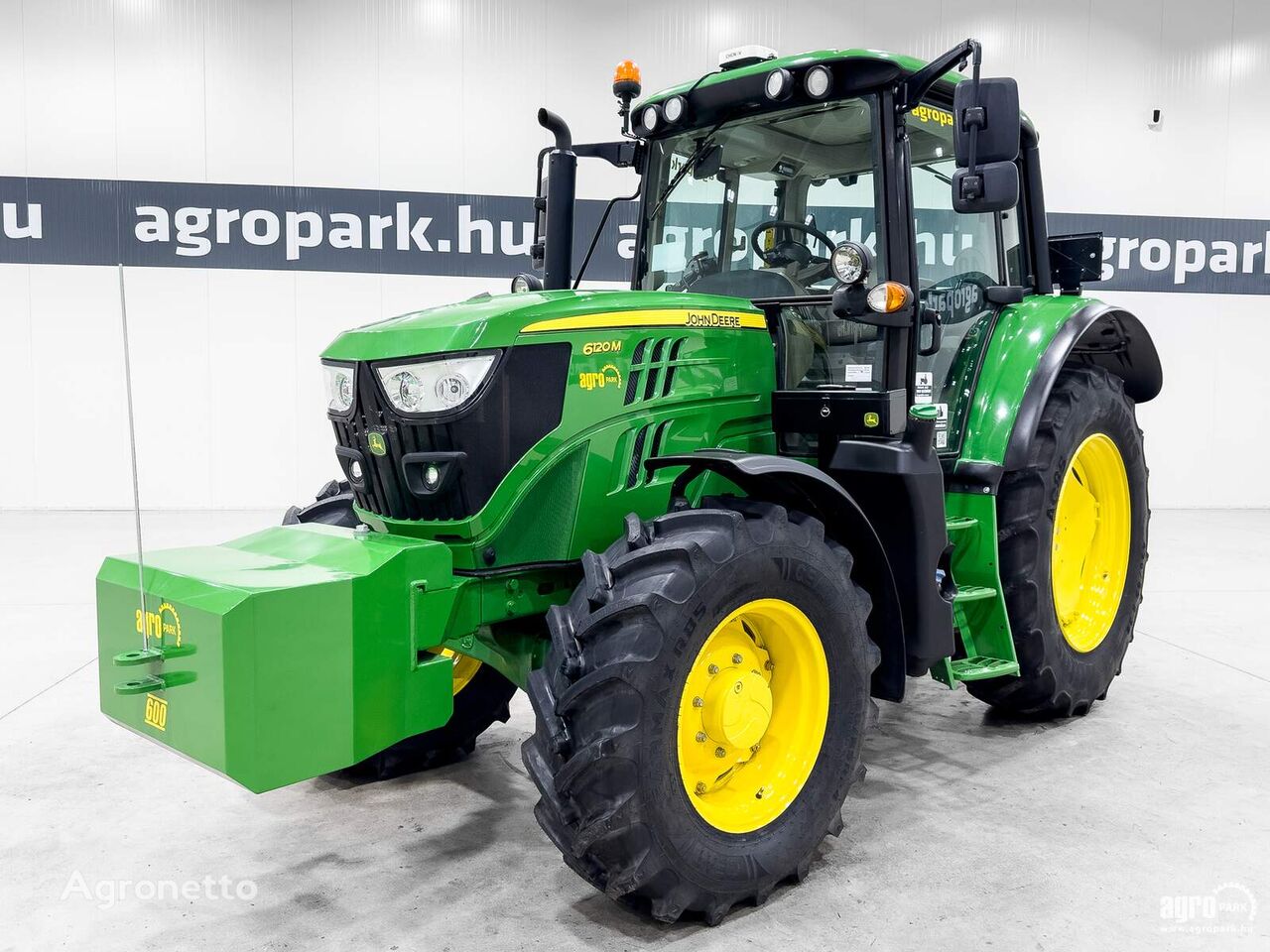 John Deere 6120M wheel tractor