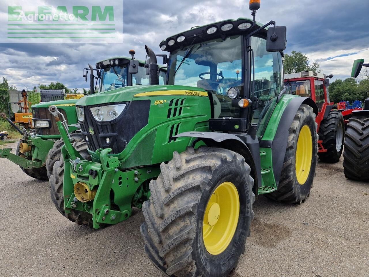 John Deere 6125R wheel tractor