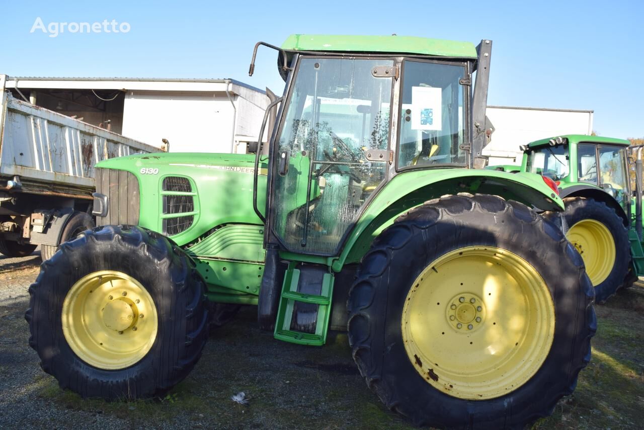 tracteur à roues John Deere 6130