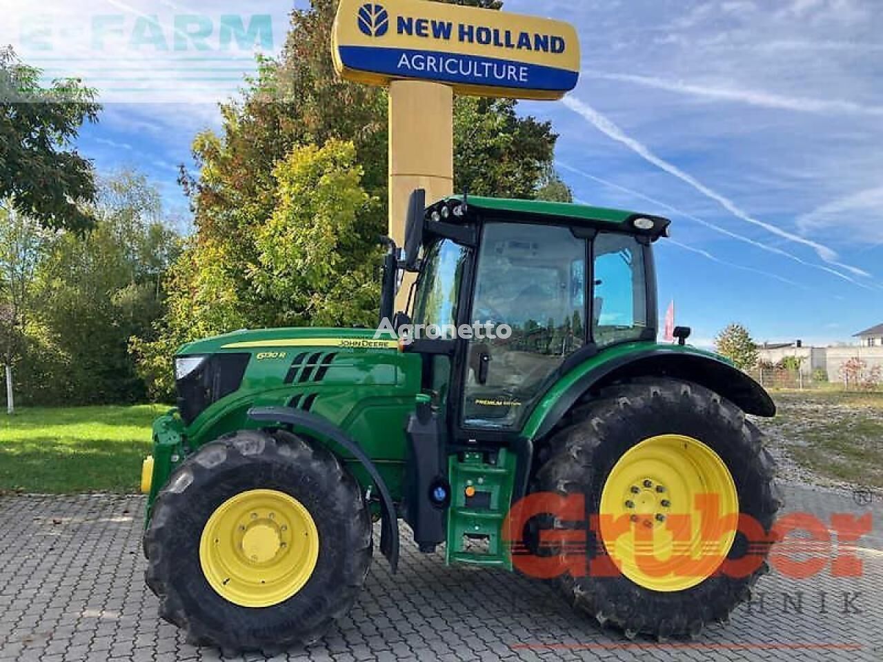 John Deere 6130 r wheel tractor