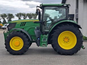 tracteur &agrave; roues John Deere 6135 R