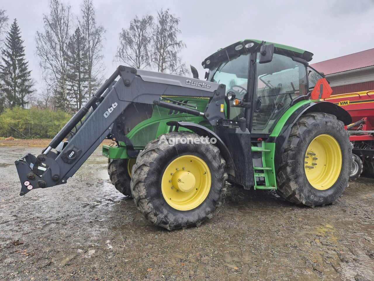 trattore gommato John Deere 6140R