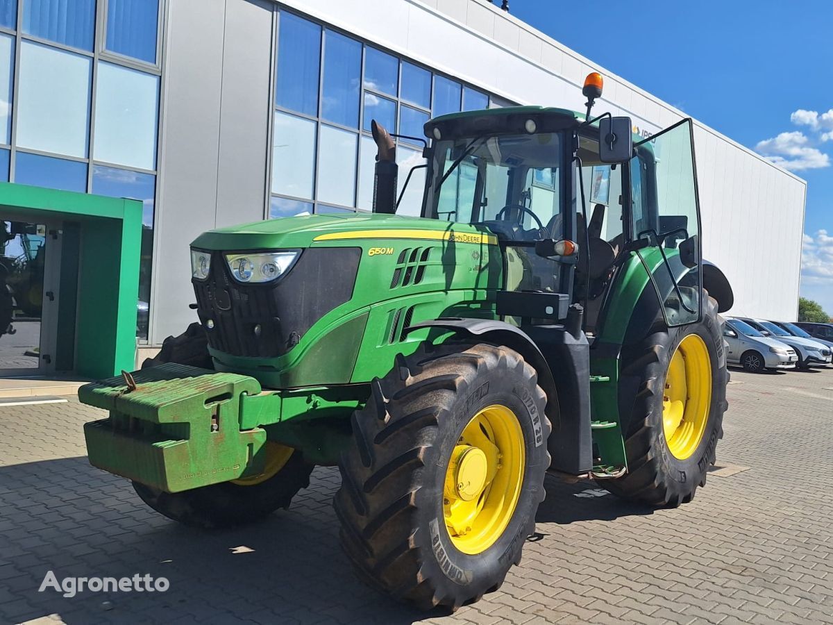 трактор колесный John Deere 6150M