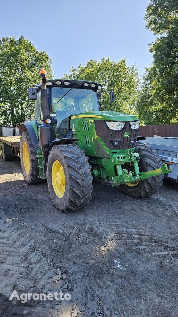 máy kéo bánh lốp John Deere  6155R