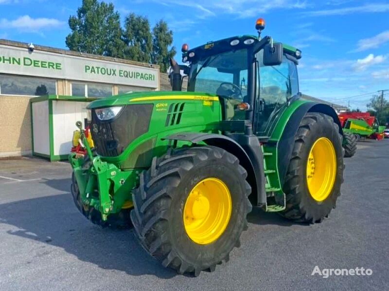 John Deere 6210R wielen trekker