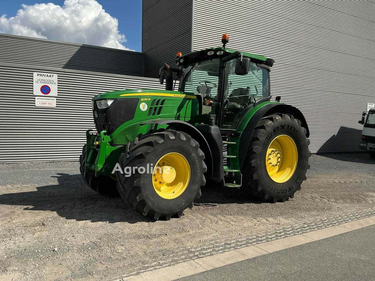 John Deere 6210R wheel tractor - Agroline