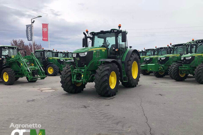 трактор колесный John Deere 6215R