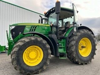 轮式拖拉机 John Deere 6215R