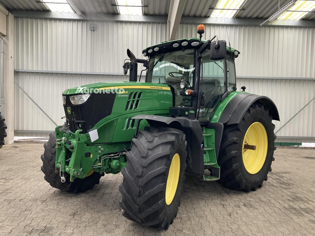 John Deere 6215R tractor de ruedas